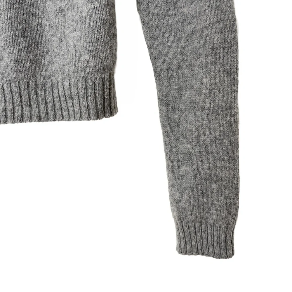 BRANDY MELVILLE Gray Gracie Pullover Sweater - Excellent Pre-Owned Condi…